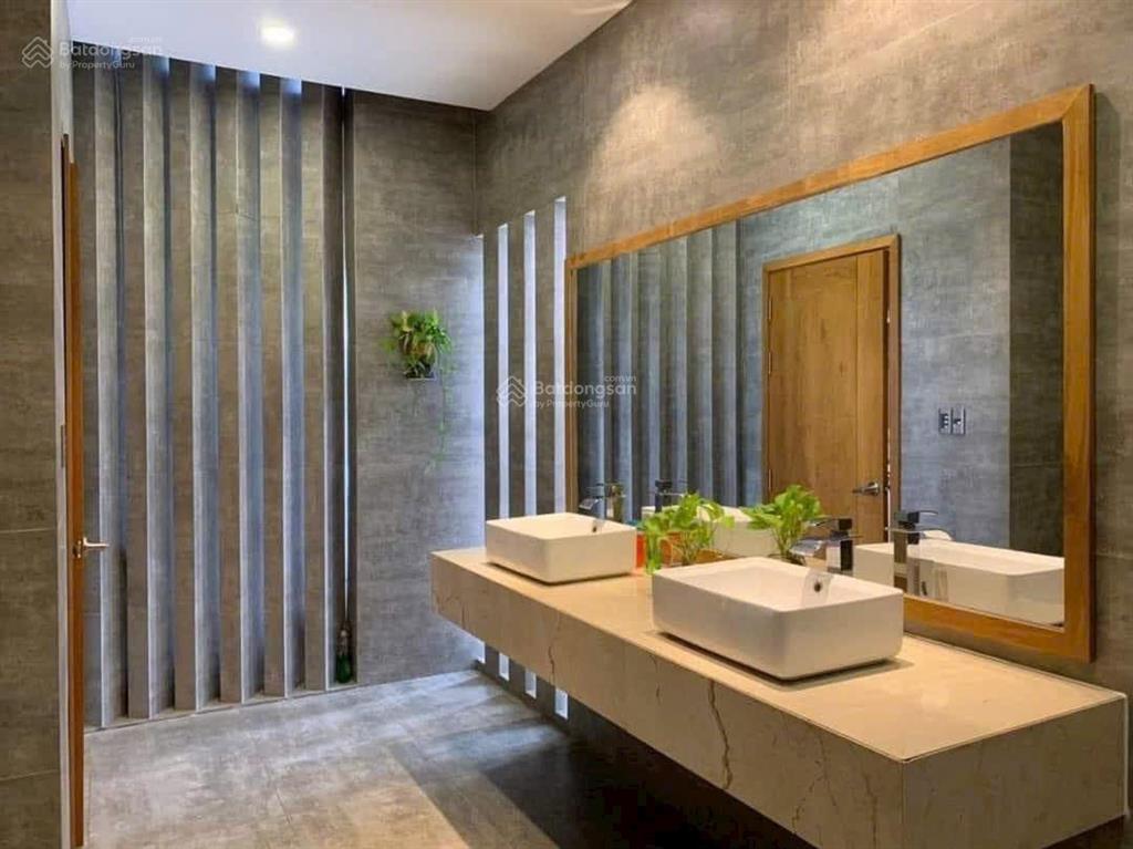 Biệt thự cồn khương dt sử dụng 1800 m2 gần nguyễn văn cừ