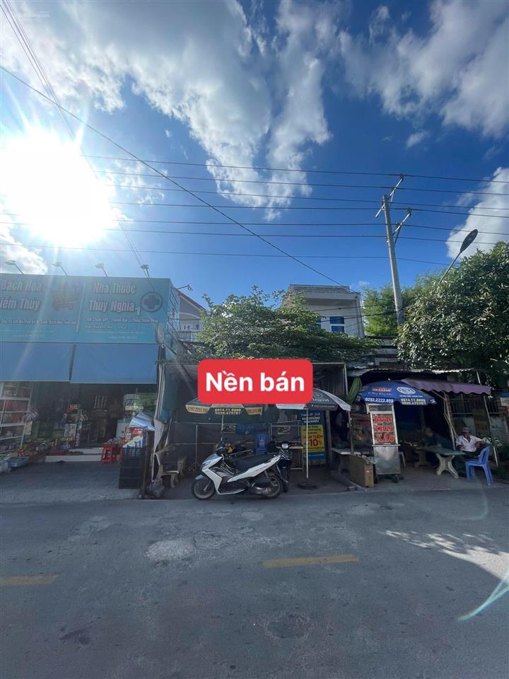 Mặt tiền đường bùi hữu nghĩa sát bên nguyễn văn trường cách đại học nam cần thơ 500 mét