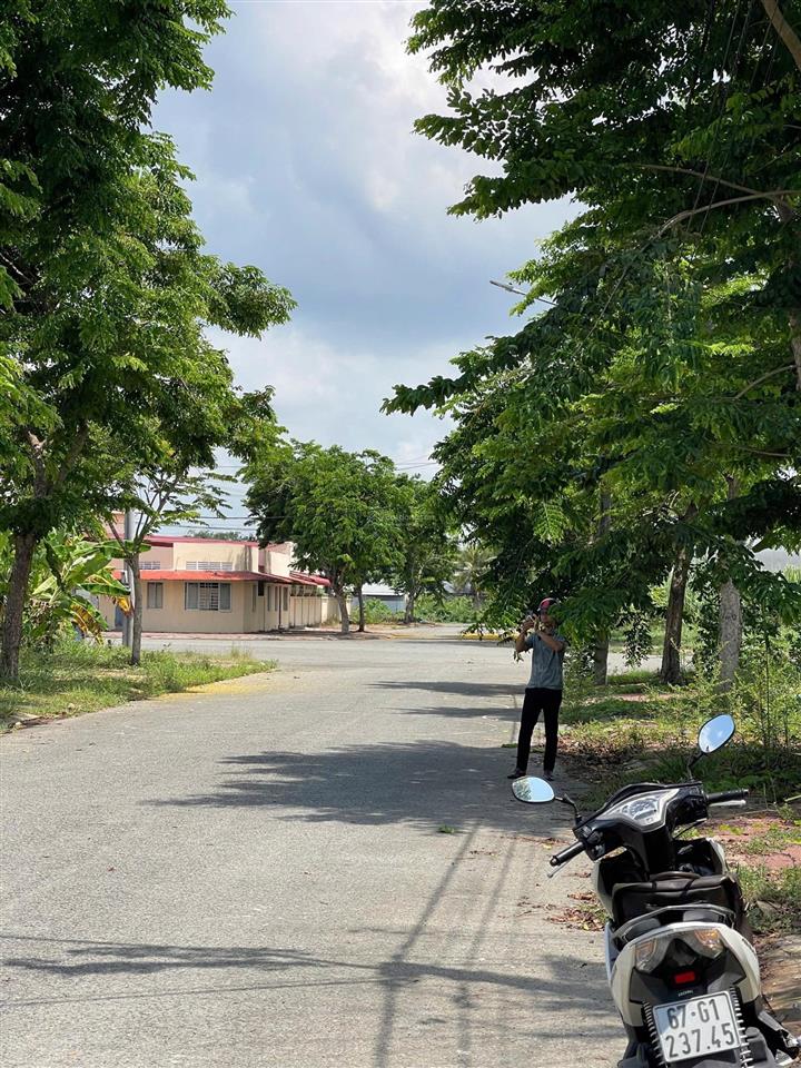 Khu tái định cư nhơn nghĩa em còn nền ạ