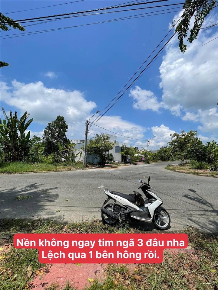 Khu tái định cư nhơn nghĩa em còn nền ạ