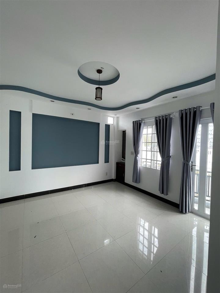 Góc mặt tiền đường nam cao và b9, kdc 91b, cách trần hoàng na 100 mét