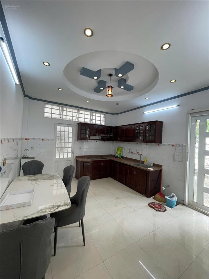 Góc mặt tiền đường nam cao và b9, kdc 91b, cách trần hoàng na 100 mét
