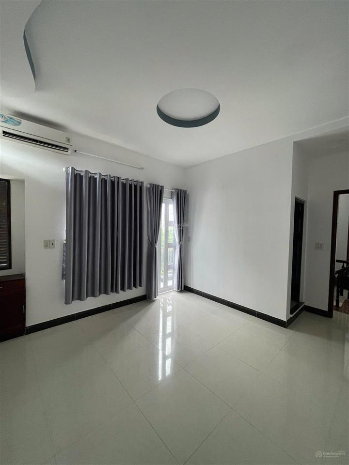Góc mặt tiền đường nam cao và b9, kdc 91b, cách trần hoàng na 100 mét
