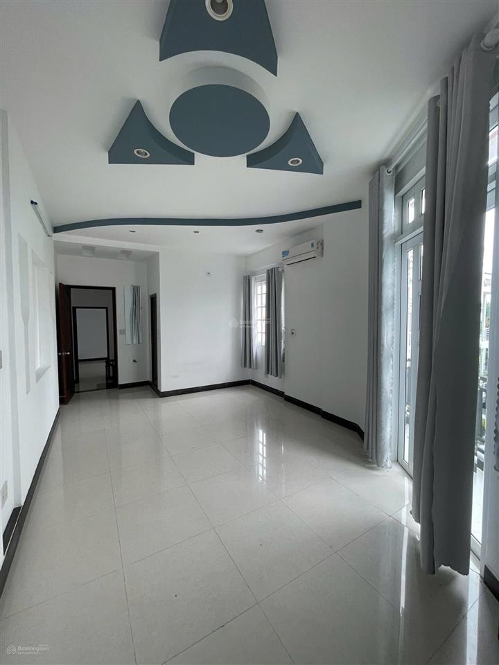 Góc mặt tiền đường nam cao và b9, kdc 91b, cách trần hoàng na 100 mét