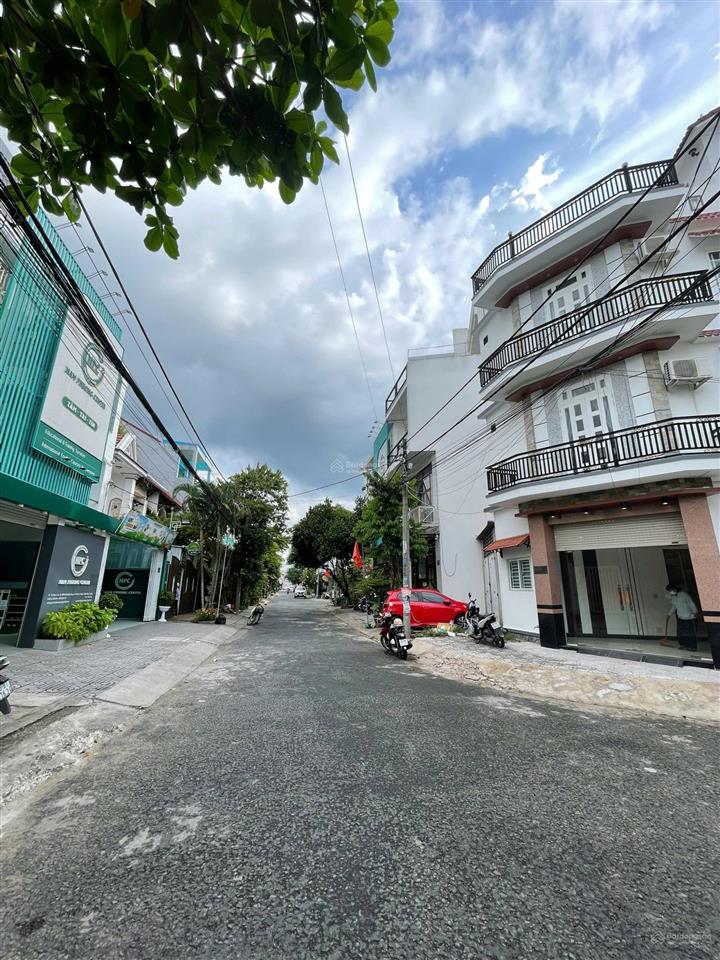 Góc mặt tiền đường nam cao và b9, kdc 91b, cách trần hoàng na 100 mét