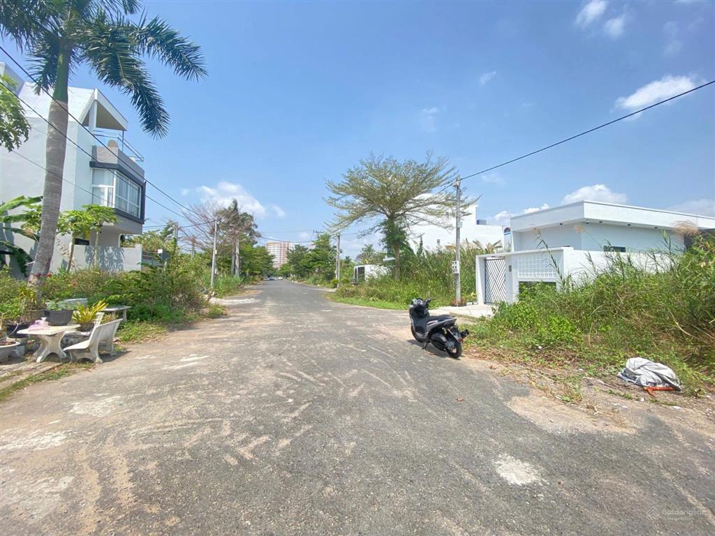 Cặp nền đường số 1 trục chính tây đô ecopark lộ 18 mét thông quốc lộ 1a có bán lẻ