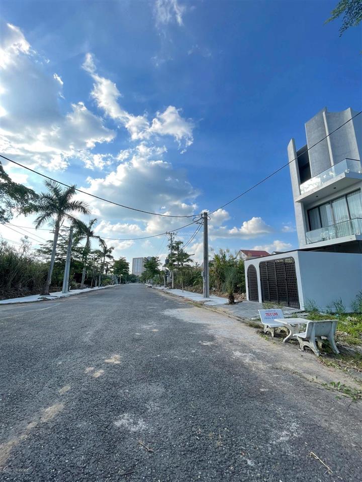 Cặp nền đường số 1 trục chính tây đô ecopark lộ 18 mét thông quốc lộ 1a có bán lẻ