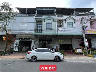 Chủ gốc nhà trệt 2 lầu đường số 20 trung tâm thương mại phong điền  sát phan văn trị