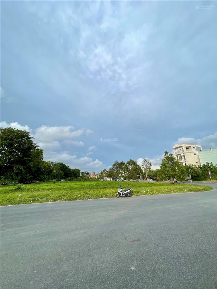 Quỹ đất tmdv xây 20 tầng trung tâm văn hoá tây đô