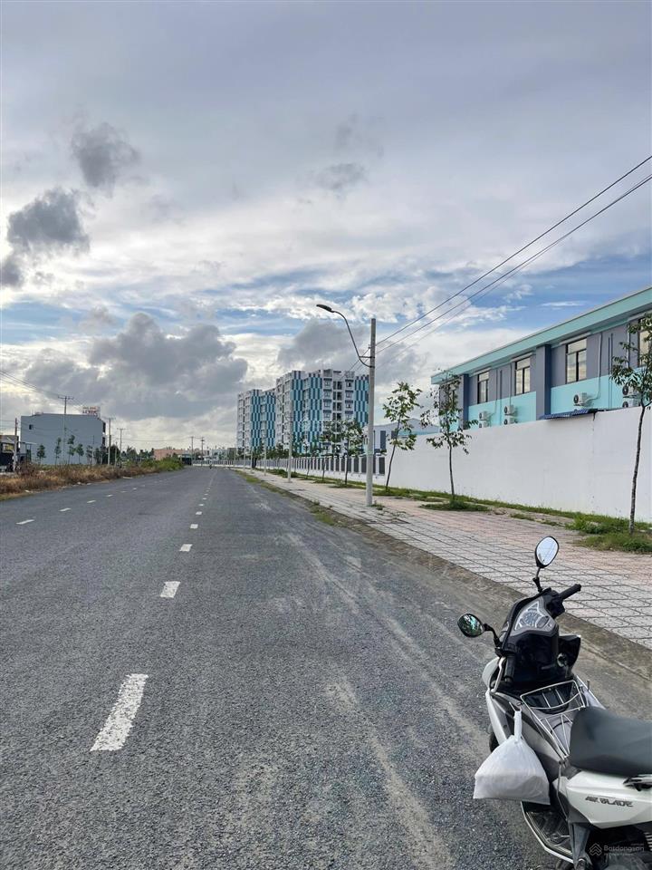 Cặp nền góc kdc đông phú giảm 150 triệu giá tốt