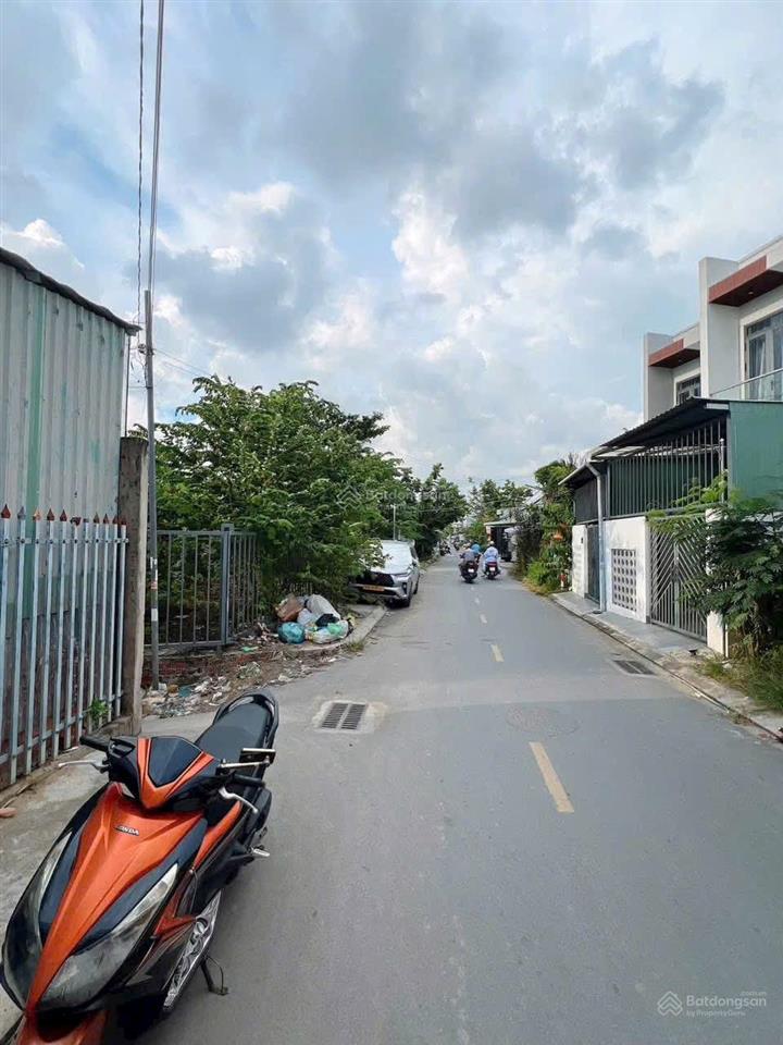 Mặt tiền đường làng hoa kiểng kế trần bạch đằng tp cần thơ