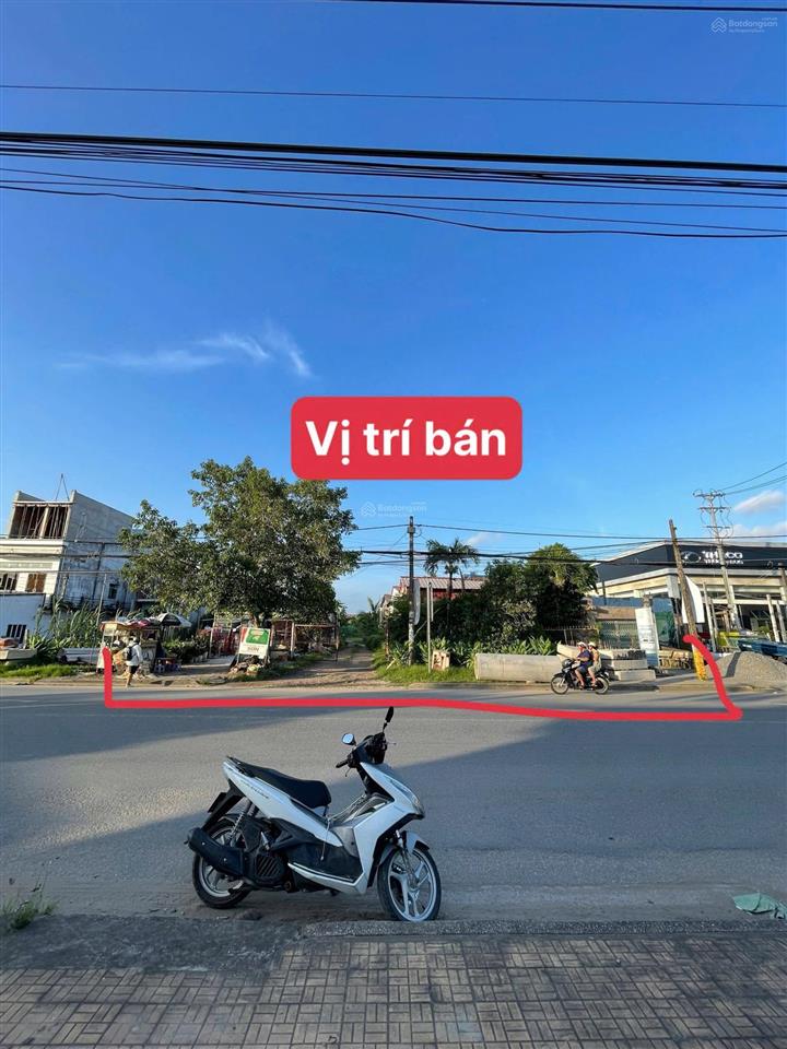 Quỹ đất đẹp mặt tiền cách mạng tháng 8, có 8600 m2 chủ gốc