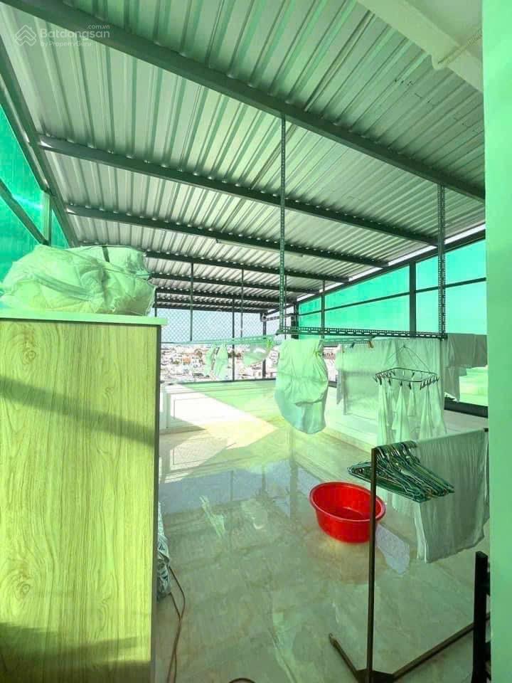 Nhà nghỉ 15 phòng 1 trệt 5 lầu mặt tiền đường mậu thân nối dài