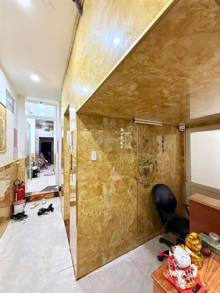 Nhà nghỉ 15 phòng 1 trệt 5 lầu mặt tiền đường mậu thân nối dài