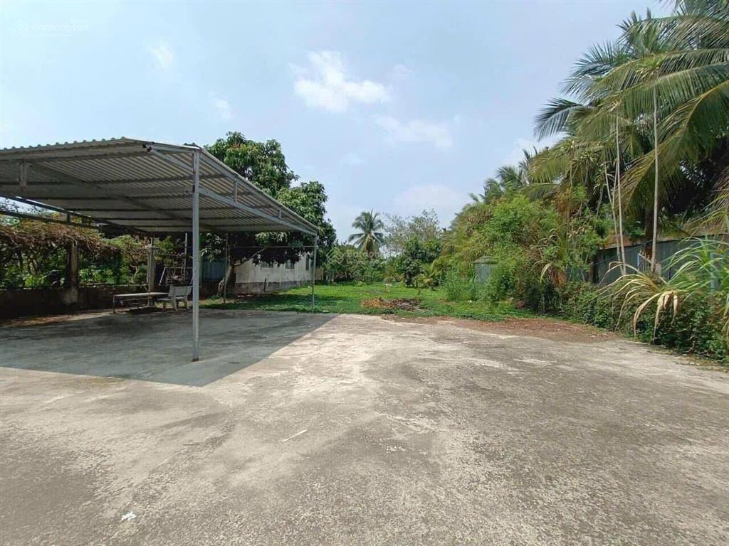 Mặt tiền đường bùi hữu nghĩa gần đại học cần thơ gần 900 m2 phù hợp nghĩ dưỡng