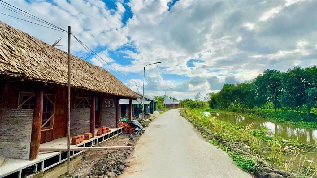 Cách đại học nam cần thơ 1km, sổ hồng lộ ô tô, rạch vinh bán 8 nền liền kề
