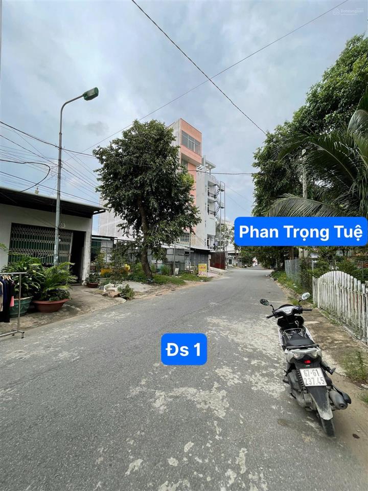 2 mặt tiền võ nguyên giáp và đường số 1 kdc diệu hiền có 3 nền liền kề