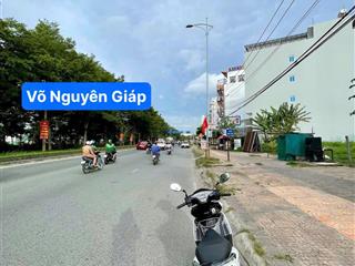 2 mặt tiền võ nguyên giáp và đường số 1 kdc diệu hiền có 3 nền liền kề