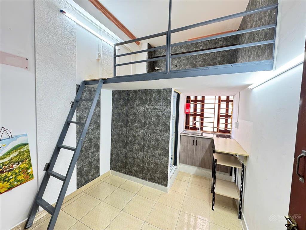 Phòng giá rẻ máy lạnh đường tên lửa gần aeon bình tân