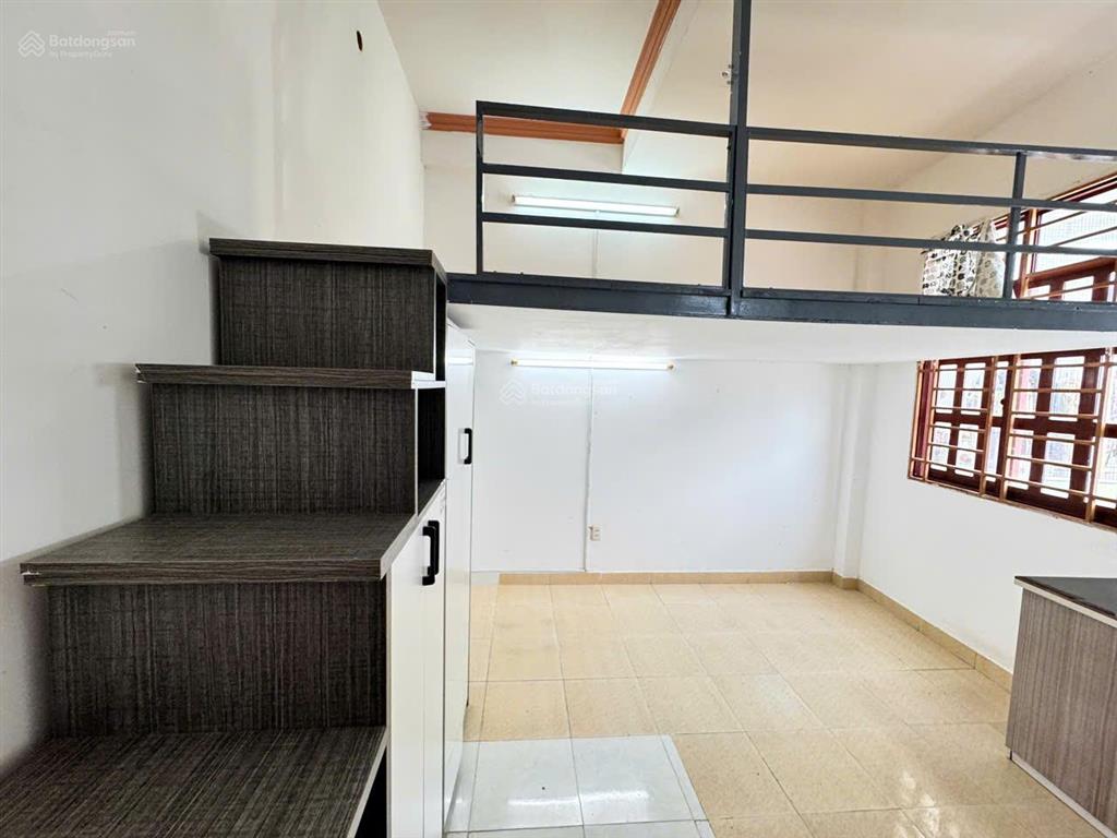 Phòng giá rẻ máy lạnh đường tên lửa gần aeon bình tân