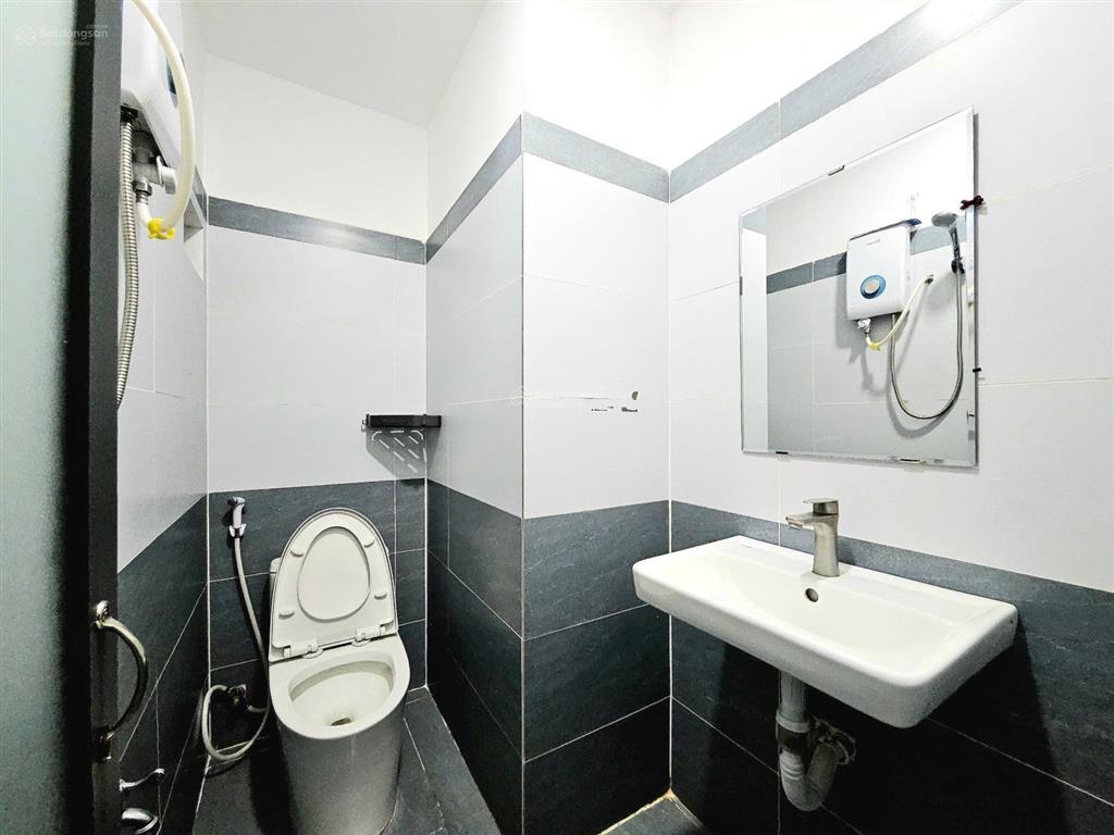 Cho thuê phòng studio full nội thất  phan văn hớn gần tham lương