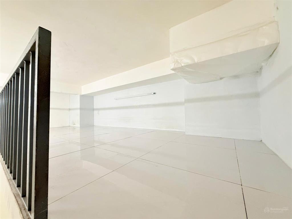 Phòng gác giá rẻ thoáng phan huy ích gần emart ,chợ cầu