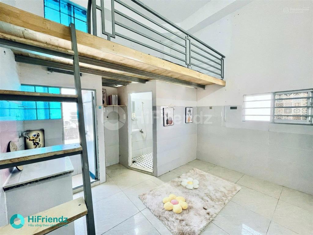 Phòng trọ gác cao cửa sổ thoáng ngay trường chinh gần đh văn hiến, đh công thương