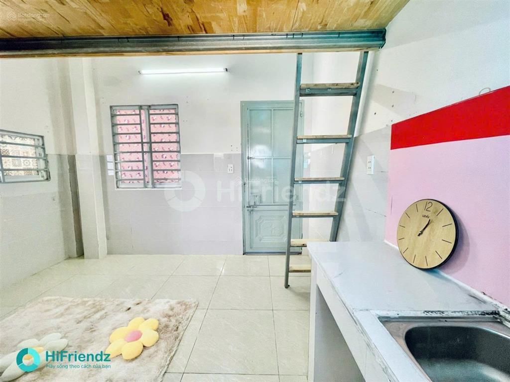 Phòng trọ gác cao cửa sổ thoáng ngay trường chinh gần đh văn hiến, đh công thương