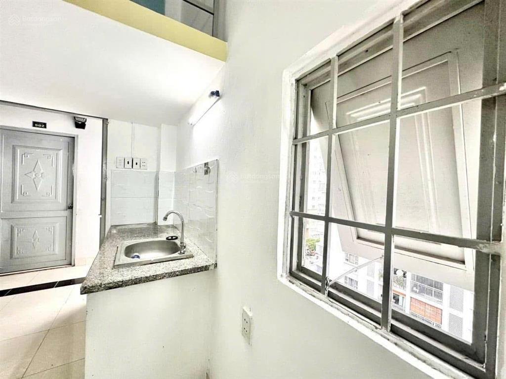 Phòng full nội thất gác cao giá rẻ ngay đại học văn hiến