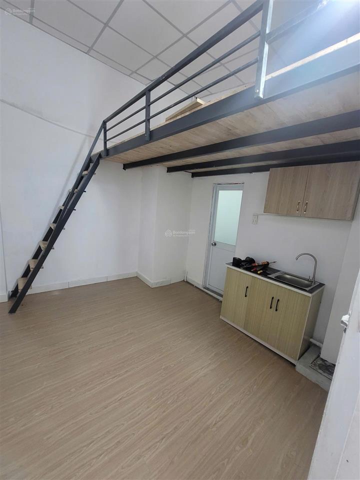 Phòng mới cửa sổ máy lạnh giá rẻ tân kỳ tân quý gần dh công thương