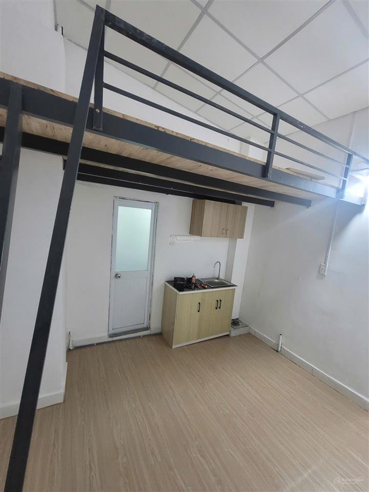 Phòng mới cửa sổ máy lạnh giá rẻ tân kỳ tân quý gần dh công thương