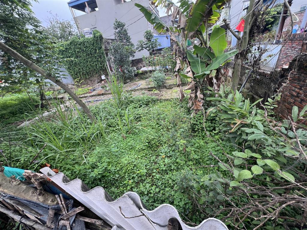 Bán đất chính chủ, 50m², ngõ oto thông, cách trục chính 10m, cách bìa làng 50m (gần kcn)