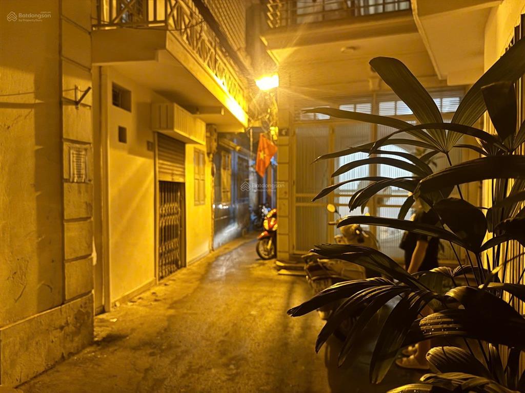 Cho thuê nhà riêng 20m², 8 triệu, 3 tầng 2pn, 2wc tại văn miếu, đống đa, hà nội