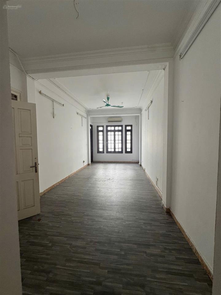 Cho thuê nhà nguyên căn ngõ 73 hoàng cầu | view hồ hoàng cầu
