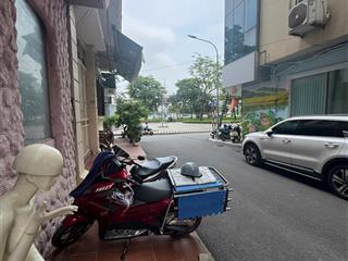Cho thuê nhà nguyên căn ngõ 73 hoàng cầu | view hồ hoàng cầu