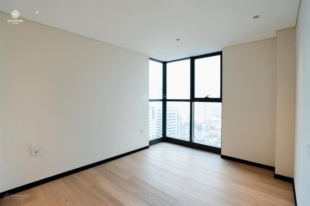 Nhượng căn 2 phòng ngủ nguyên bản cđt bàn giao, giá 14 tỷ