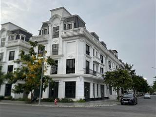 Cần cho thuê căn biệt thự góc 120m hướng đông nam nhà 4 tầng 1 tum flc premier parc