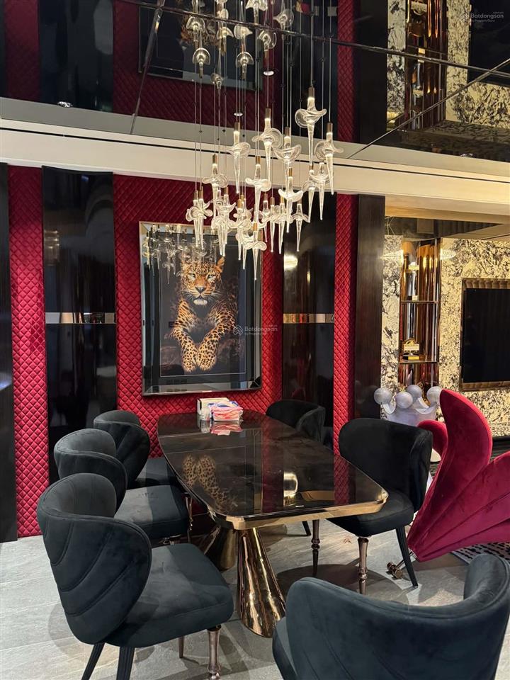 Cần cho thuê căn hộ 3 phòng ngủ full gói nội thất luxury 3 tỷ, view hồ nelson