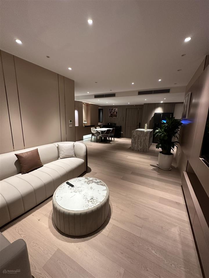 Nhượng căn 3 ngủ góc view hồ tầng cao full nội thất the nelson mới 100%