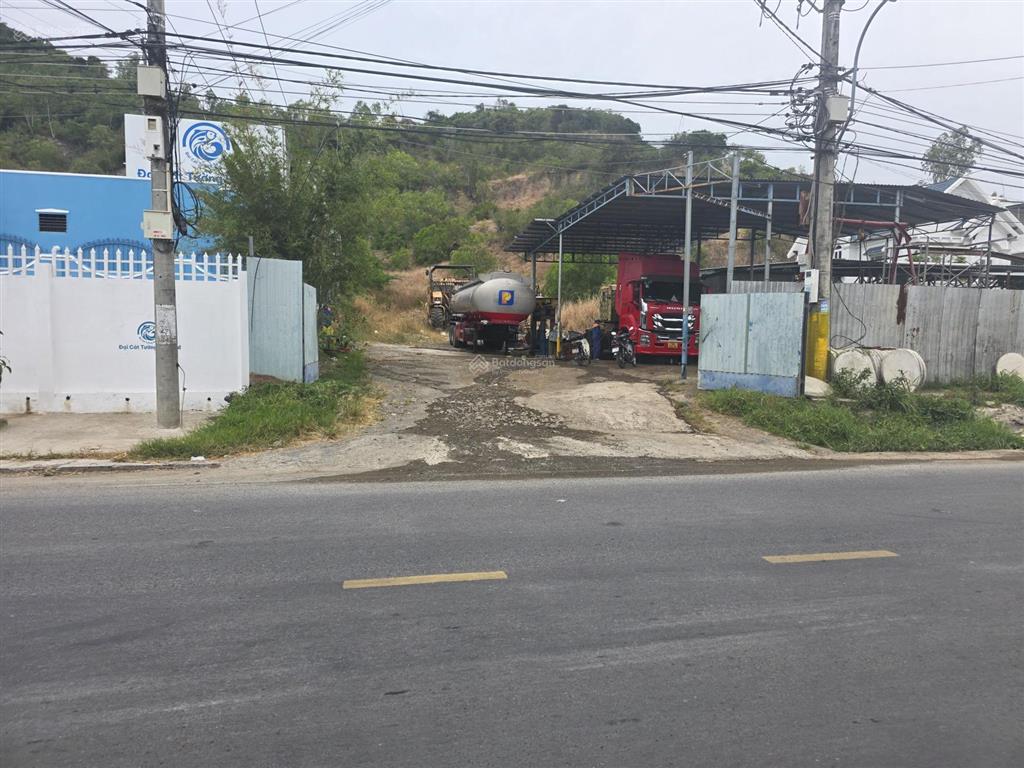 2000m2 mặt tiền tỉnh lộ 3, phường nam nha trang, khánh hòa, giá chỉ 6tr/1m2. đã có 200m2 đất thổ cư