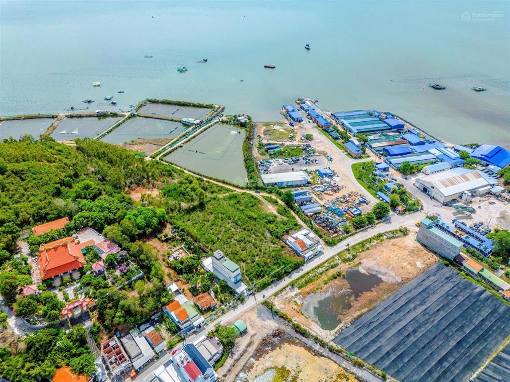 Đất biển khu kinh tế vân phong gần bãi tắm dốc lết  khu du lịch phương mai vừa khởi công chỉ 750tr