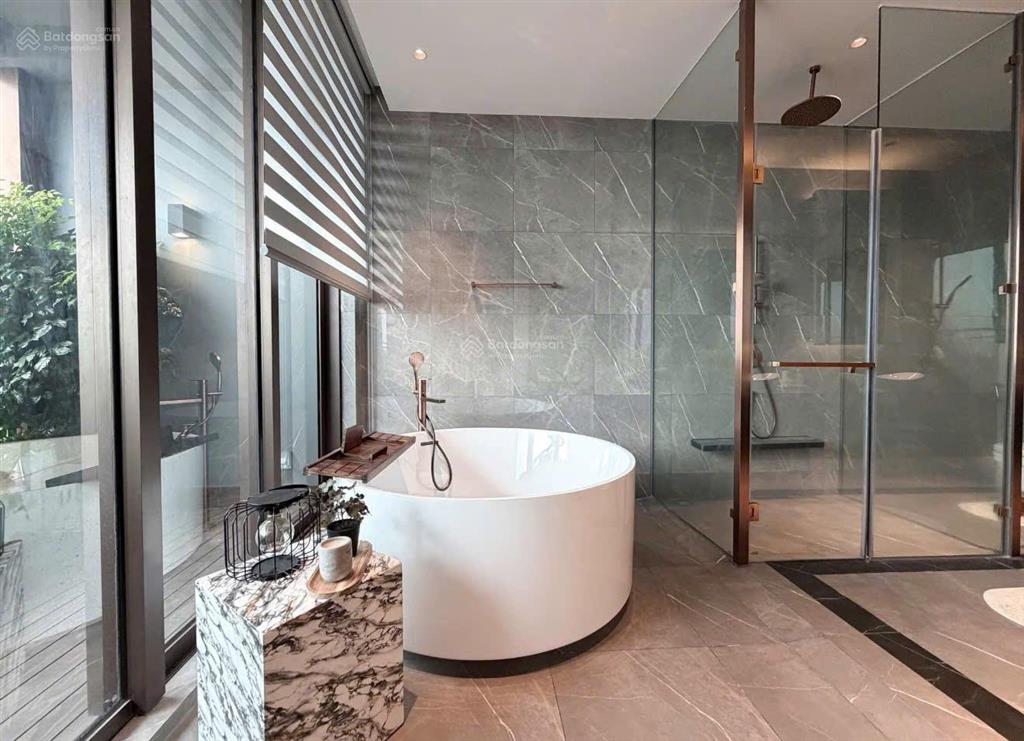 Cho thuê 3pn đầy đủ nội thất cao cấp tại define
