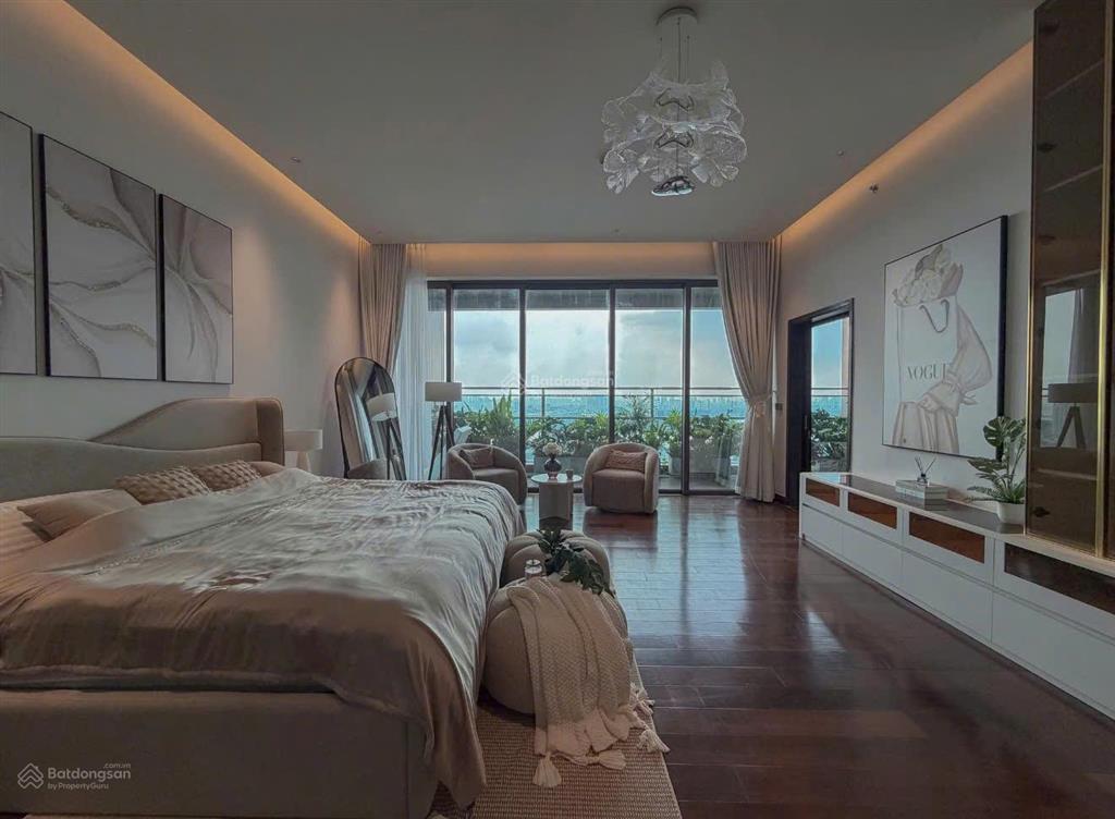 Cho thuê 3pn đầy đủ nội thất cao cấp tại define