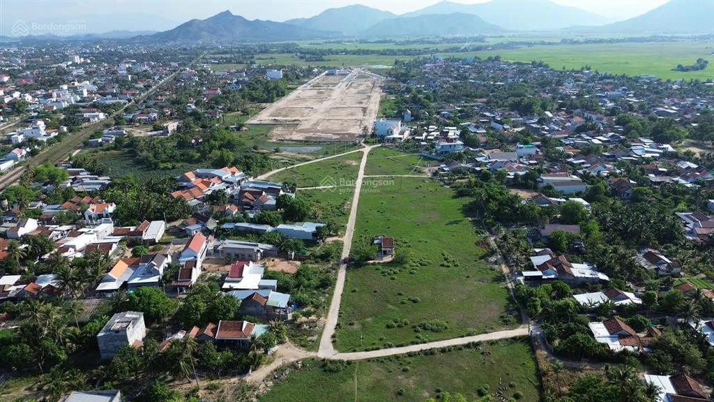Quỹ đất đấu giá hiếm hoi xã vạn ninh hướng biển, nằm trung tâm thị trấn vạn ninh