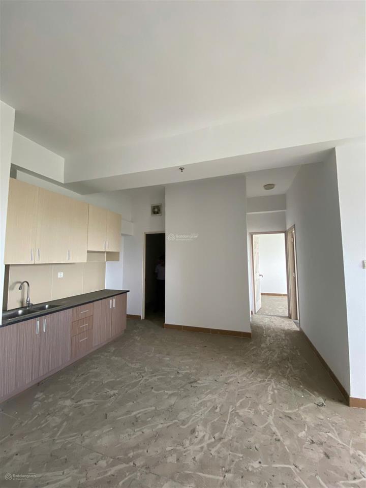 Tầng trung view q2  đức khải 2pn giá chỉ 5 tỷ 100 triệu, siêu đẹp.  0906 390 ***