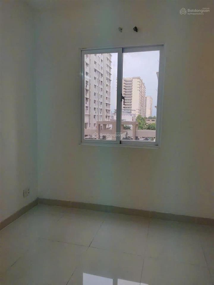 Bán gấp 2pn bình khánh đã có sổ 4 tỷ 100 lầu cao căn kế góc view đẹp.  0906 390 ***