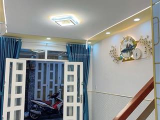 Nhà đẹp ngay 4 xã chỉ việc xách vali vào ở, giáp tân phú, q6. 1 lầu đúc kiên cố 2pn 2wc, shr