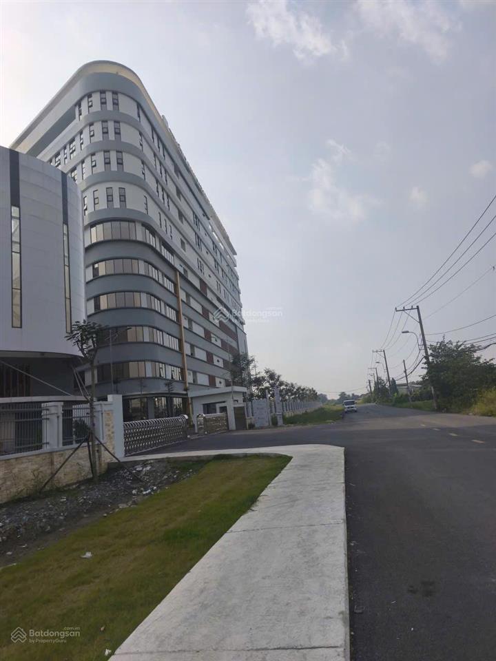 Đất đối diện đh y phạm ngọc thạch 6,5m x 14m phù hợp kinh doanh, xây trọ, chdv cho thuê