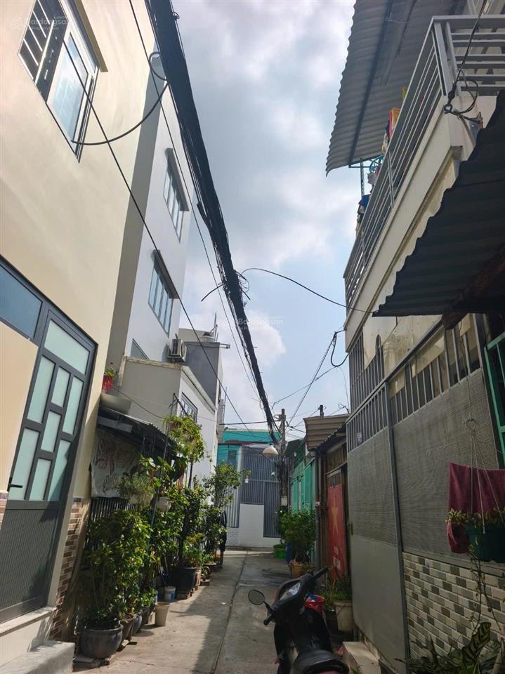 Nhà 1lầu đ.hưng nhơn (gần chợ bờ ngựa) xã tân kiên, bc. sổ riêng, vay ngân hàng được. cho thuê 7tr