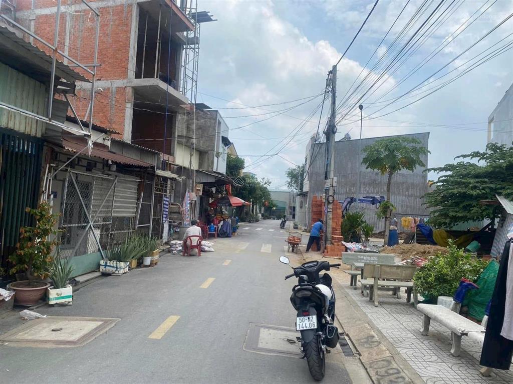 Đất tl10 kcn tân tạo 4x16m, sổ riêng, không lộ giới, xây tự do, vay ngân hàng được